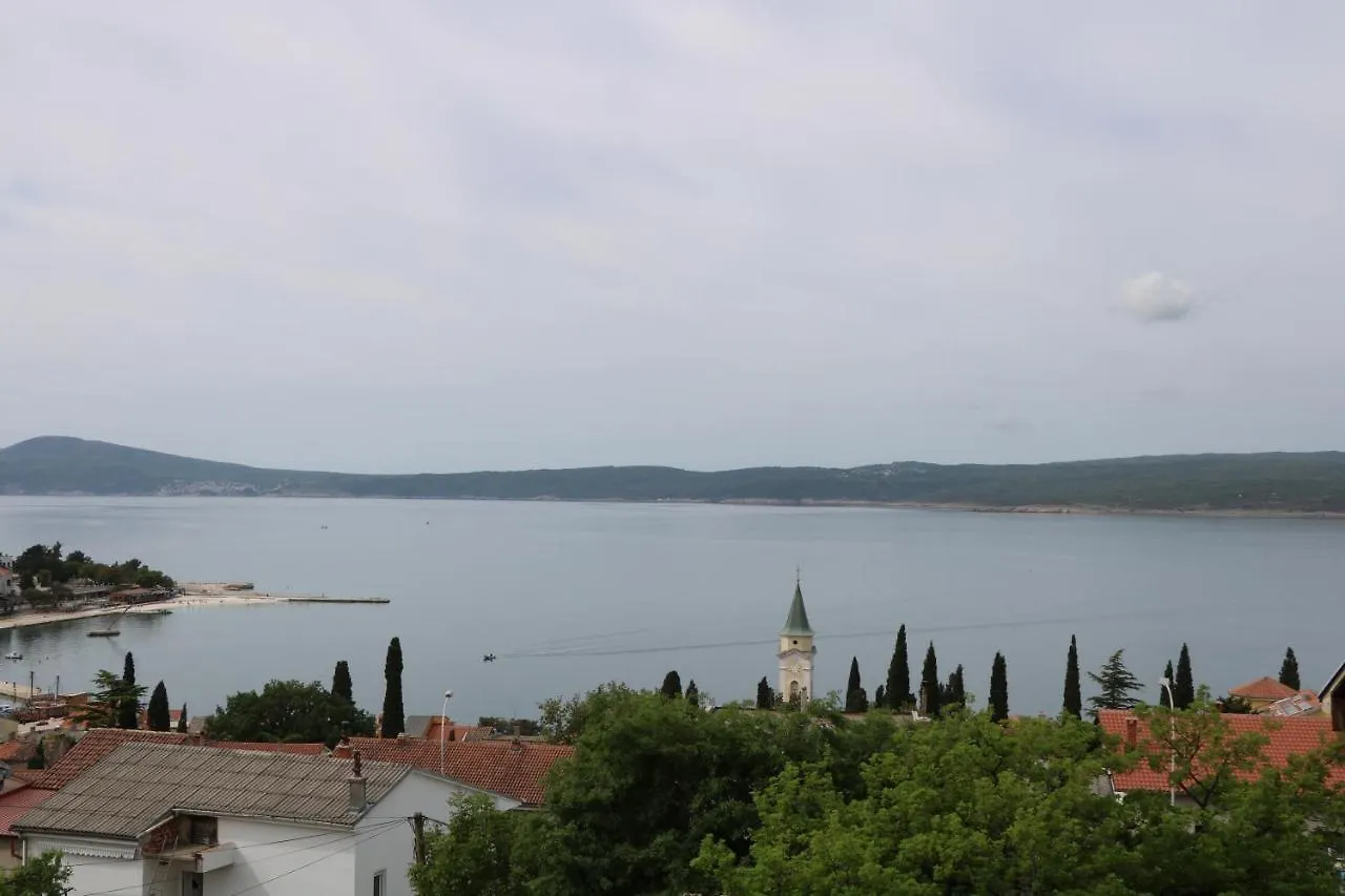 Penthouse Apartment Selce 0*,